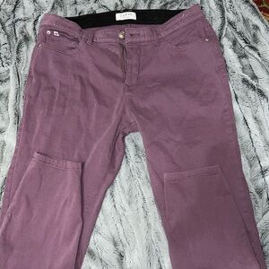 Curve Appeal High-Rise Concealed Comfort
Waist Skinny Fit Jeans Size 10/30